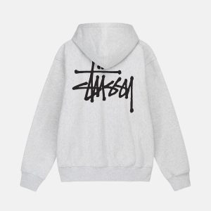 Stussy vs Supreme, Which One Reigns Supreme?