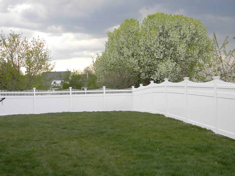 Fencing Supplies for Modern Homes & Small Yards