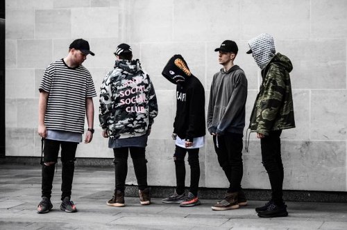 Comfrt vs White Fox: Streetwear Showdown of the Year