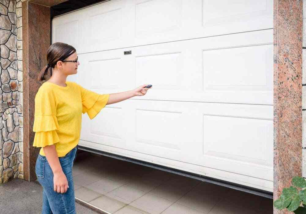 Garage Door Repair Queens Experts Improve Home Value