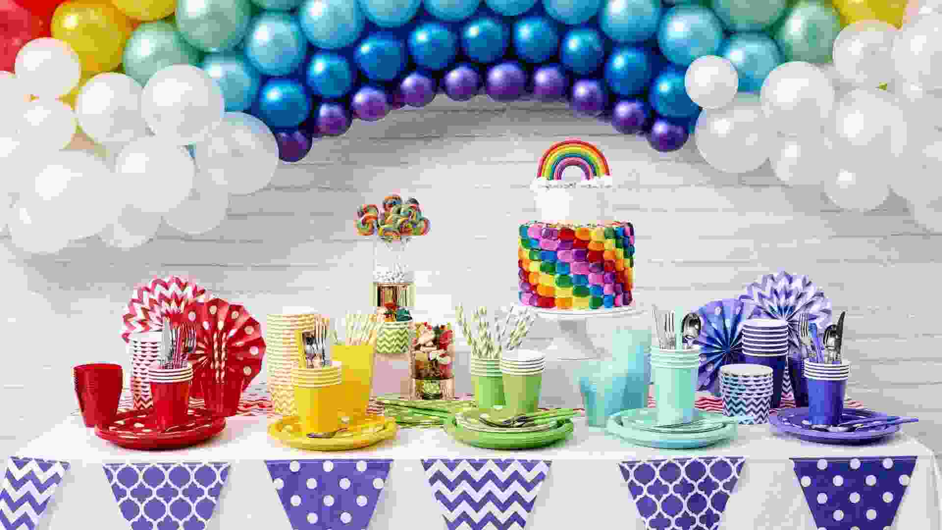 Stylish Birthday Party Accessories Only at Haflaat