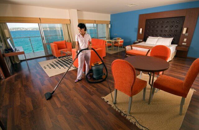 Keep Guests Happy with Expert Vacation Rental Cleaning