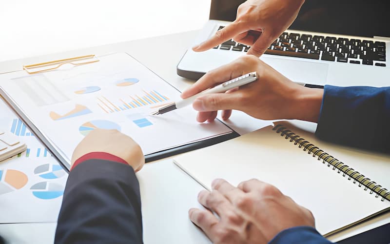 Streamlining Payments & Reporting with E-Invoicing