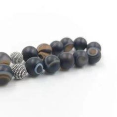 Wear a Black Sulaimani Bracelet for Positivity
