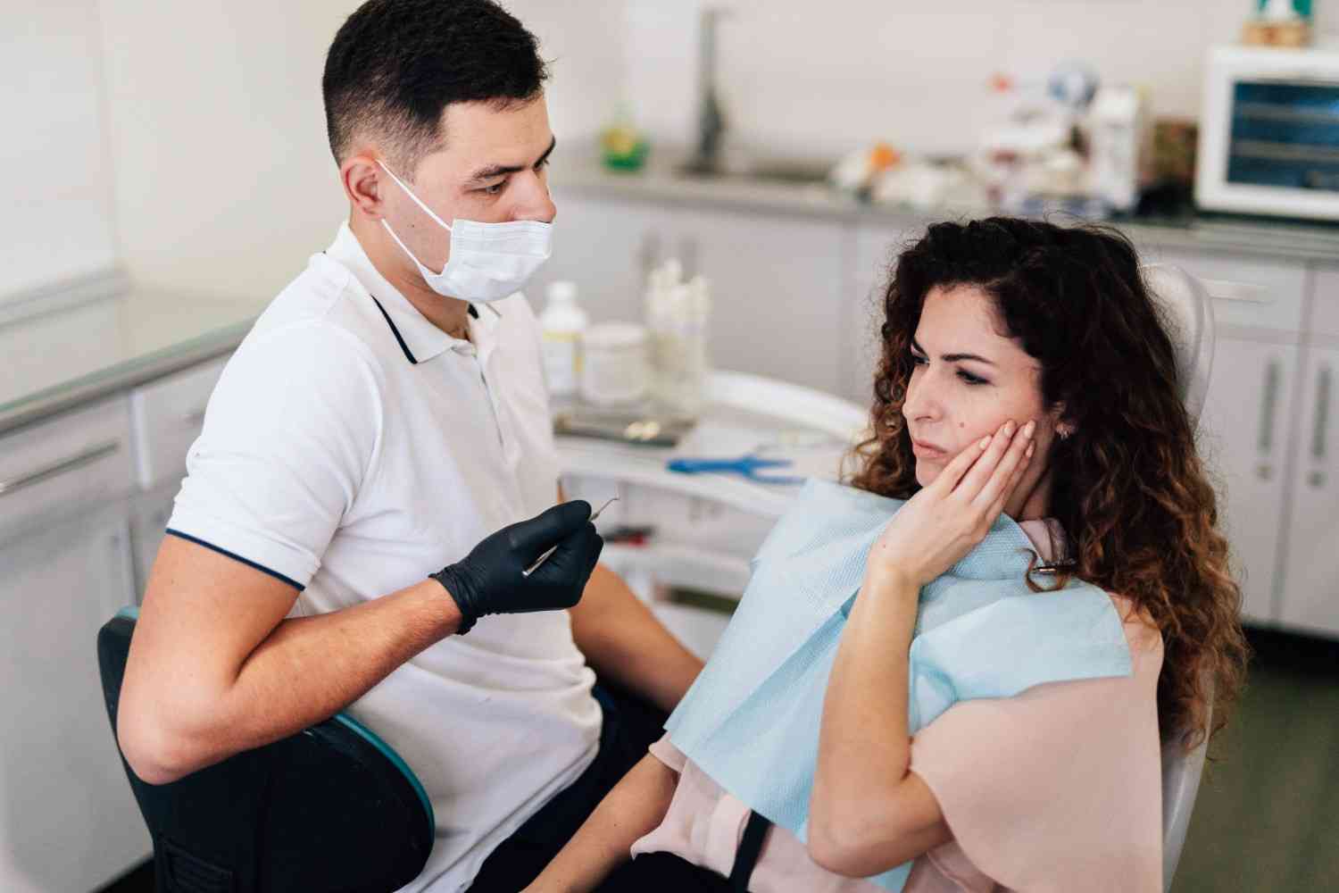 Top Reasons for Wisdom Tooth Extraction & Risks