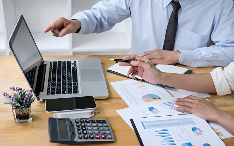 Automated Invoice Generation for Rental Cycles