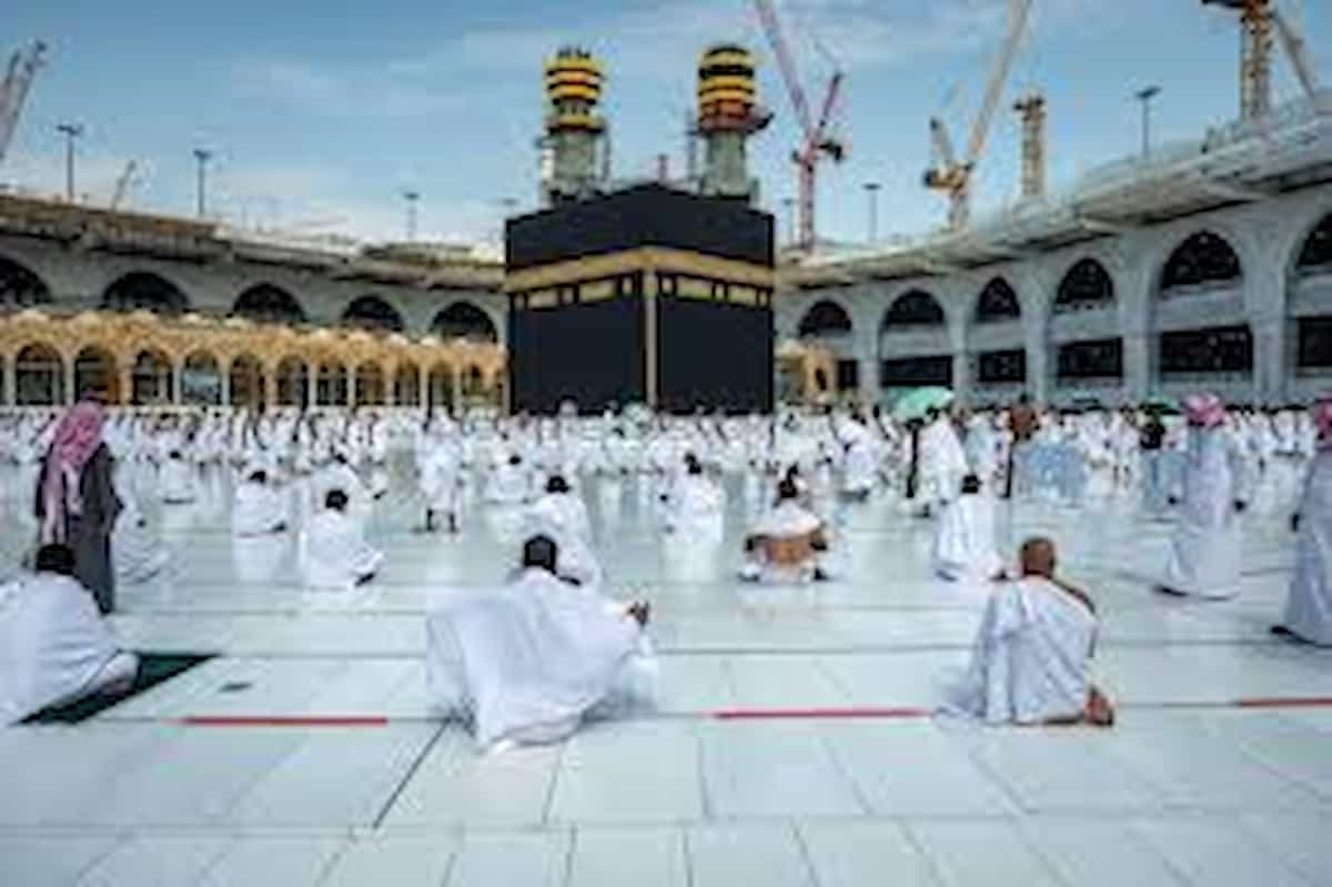 What Are The Essential Steps To Plan Your Umrah Trip?