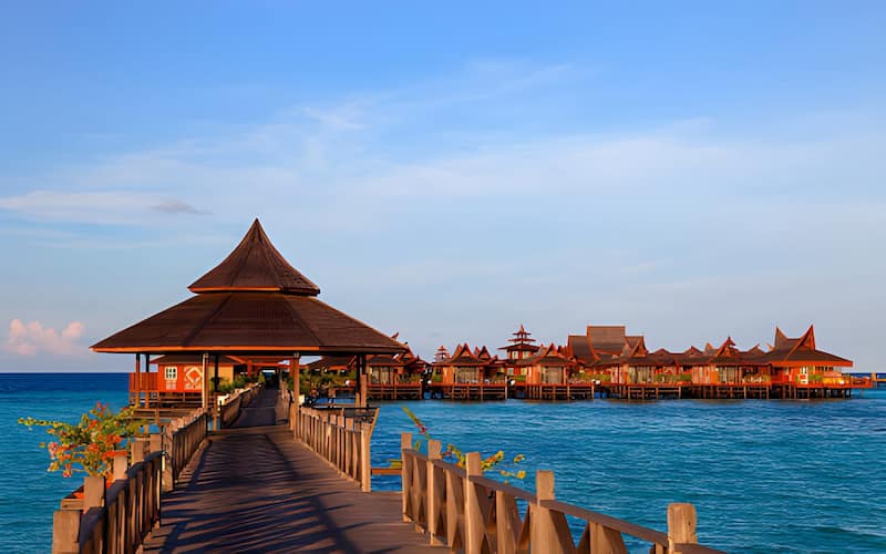Luxury Travel in Malaysia: Top Resorts & Experiences