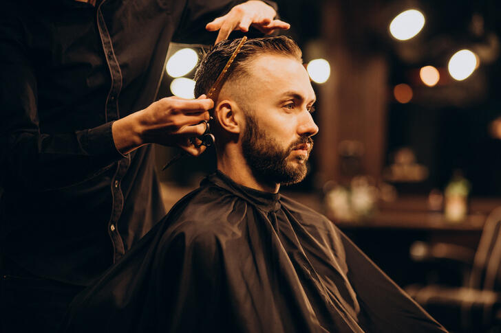 Daily Hair Grooming Tips for Men to Look Sharp