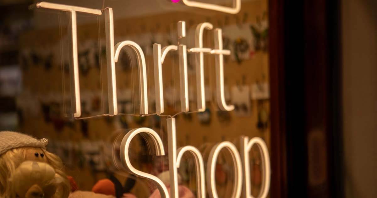 Custom Neon Signs for Boutiques: Build Your Brand