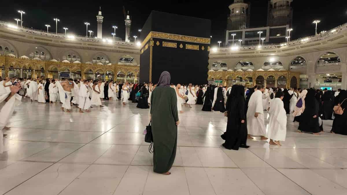 Discover Best Umrah Packages with Trusted Travel Agents