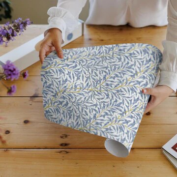 William Morris Scented Drawer Liners for Elegant Homes