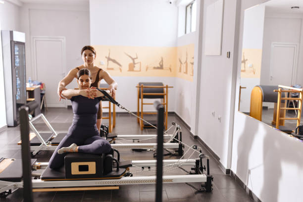 Private vs Group Pilates: What’s Best for Beginners?