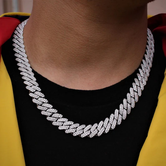 Affordable Iced Out Chains That Look Luxurious