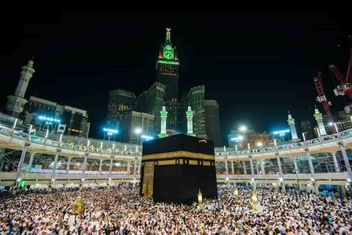 7 Things to Know Before Booking Umrah Packages