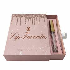 Hike Your Beauty Brand with Custom Cosmetic Packaging