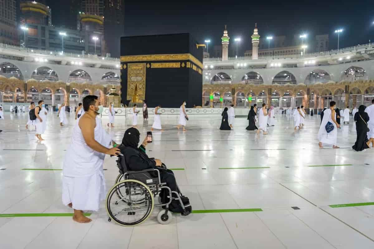 What to Know Before Booking Cheap Umrah Packages
