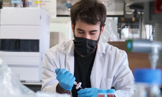 How to Choose the Right Filter Paper for Laboratory Use