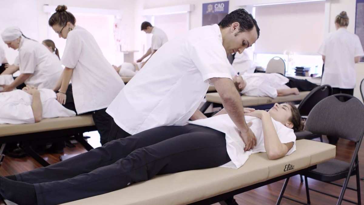 Why a career in osteopathy is a good choice