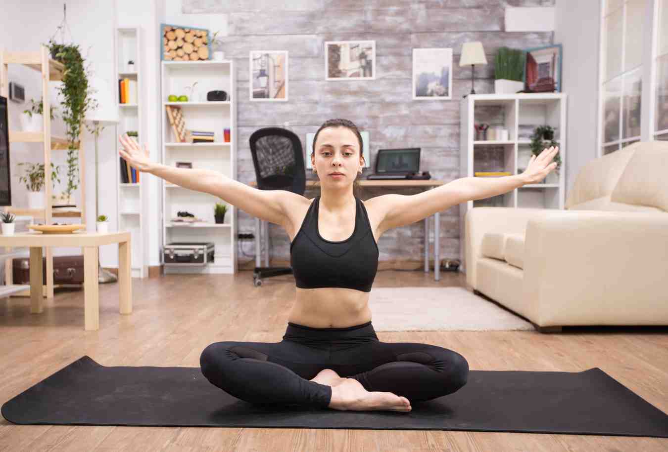 Yoga Oefeningen voor Thuis | Buyoga Workouts Nutrition