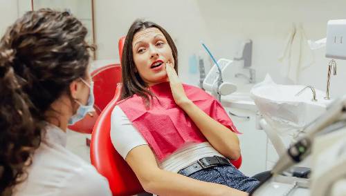 Can A Dead Tooth Be Saved: Causes, Signs & Treatment