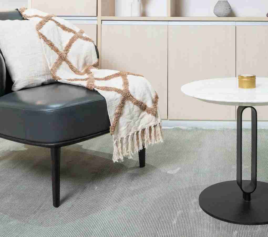Thick Wool Rug vs Flat Woven Rug: Which One Is Right