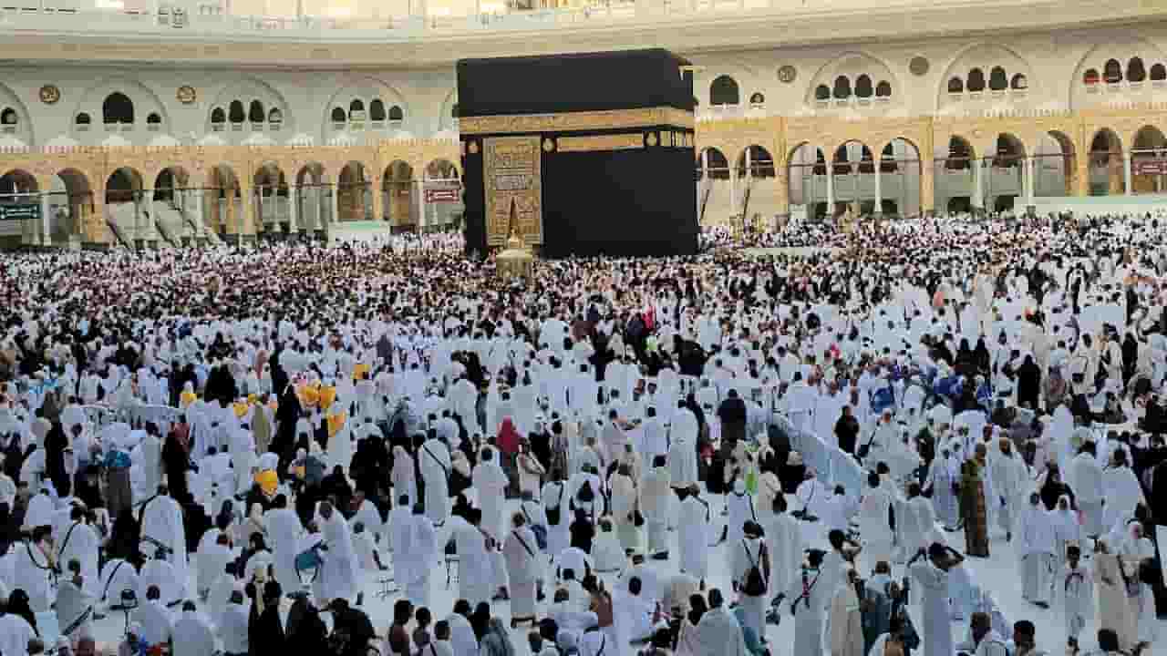 Why Choose Affordable Umrah Packages for Your Journey