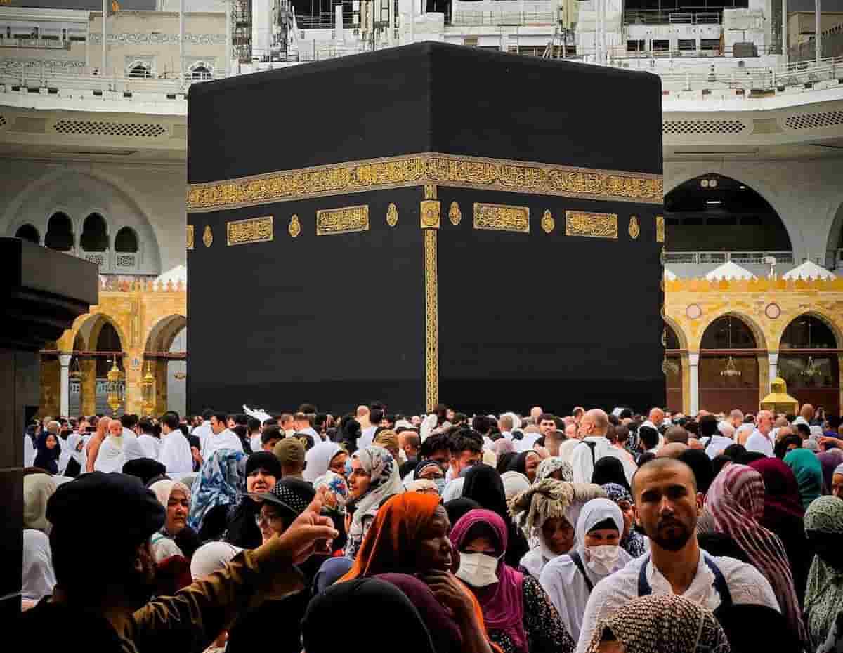 VIP Umrah Packages 2026 with Ziyarah Tours Included