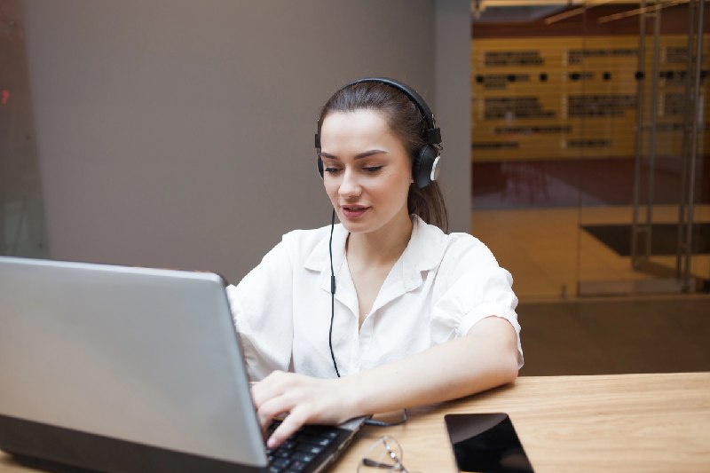 Struggling With Exams? Study Group Platforms Can Help