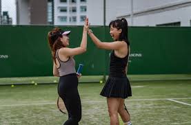 How To Choose The Right Tennis Class In Singapore