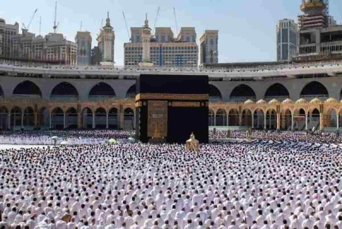 Benefits of Using a Professional Umrah Travel Agency