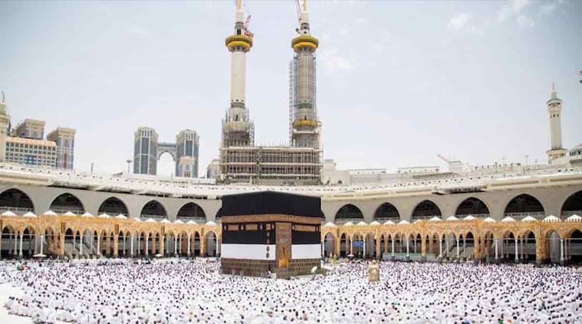 How to Choose the Best Umrah Package for Your Family