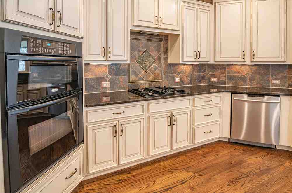 Kitchen Remodeling in DC: Pick the Right Contractor