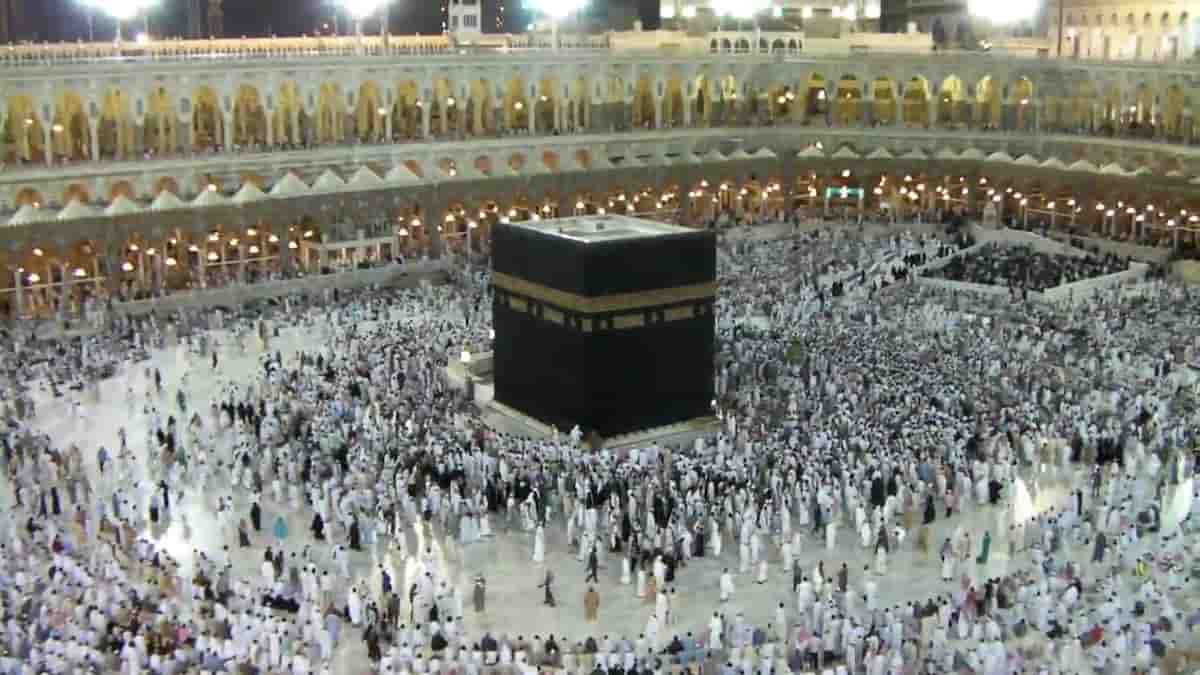 Easter 2027 UK Umrah Packages with Family Deals
