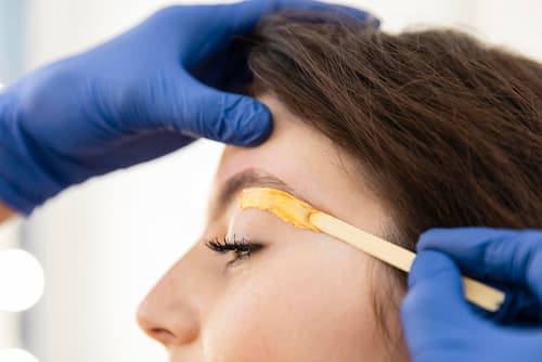 Brow Wax: Get Beautifully Shaped Eyebrows