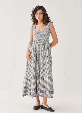 Date Night Dresses: Style Meets Elegance