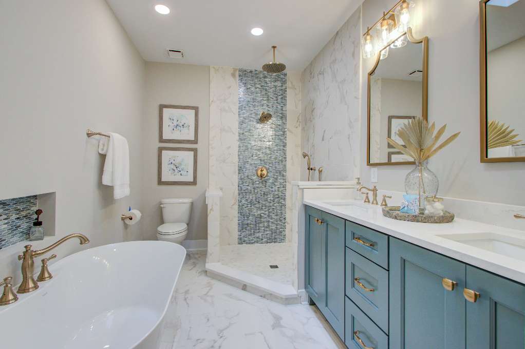 Benefits of Hiring a Bathroom Remodeler in Summerville