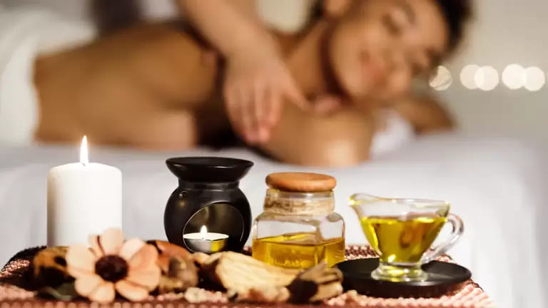 Why People Choose Hot Stone Massage for Body Recovery