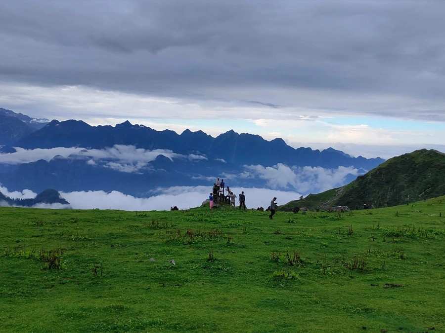 Chandrakhani Pass Trek Guide for Beginners.