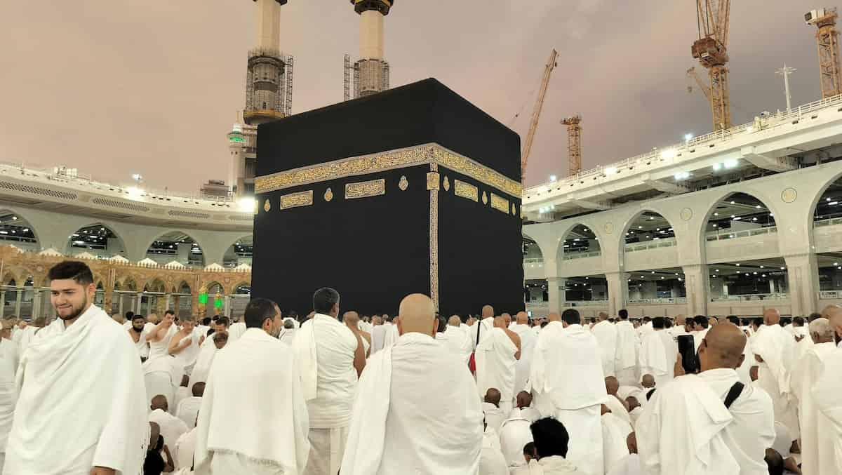 3-Star Umrah Packages from UK with Flights and Hotels