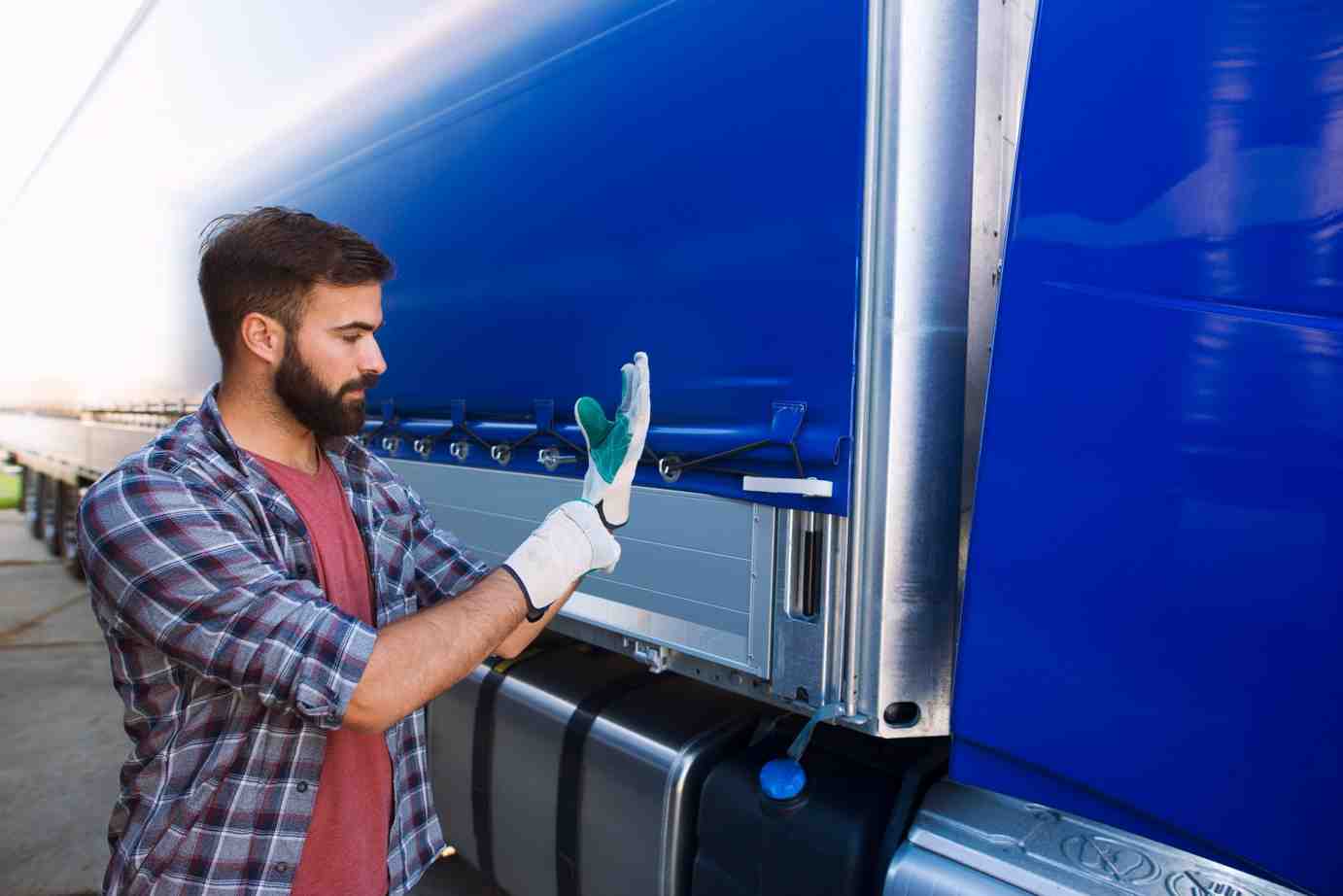 Best Powdered Degreaser for Oil and Industrial Grime