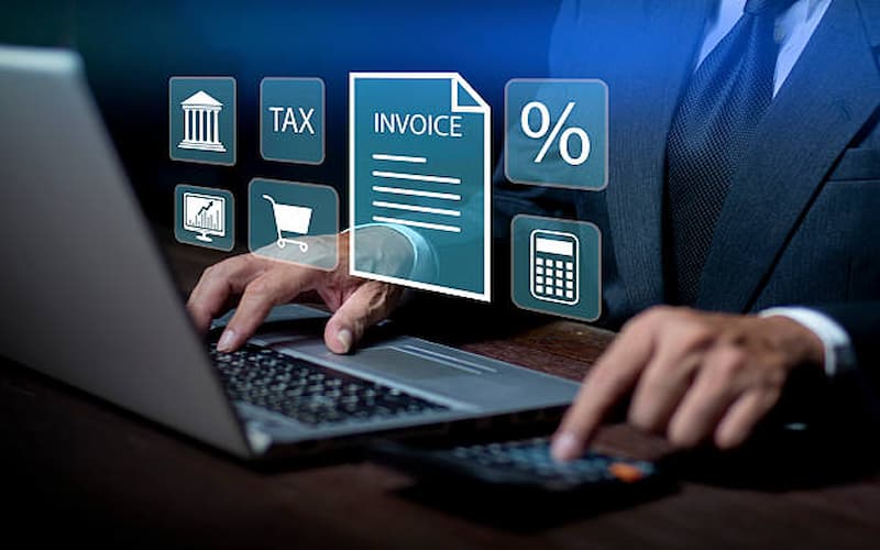 How to Track Outstanding Invoices in Saudi Finance Tool